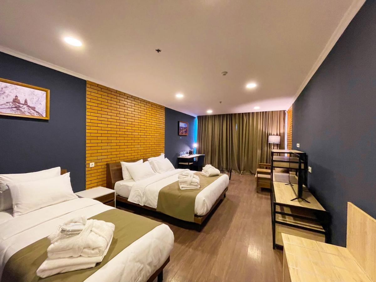 Bricks Hotel Tbiliszi Kültér fotó