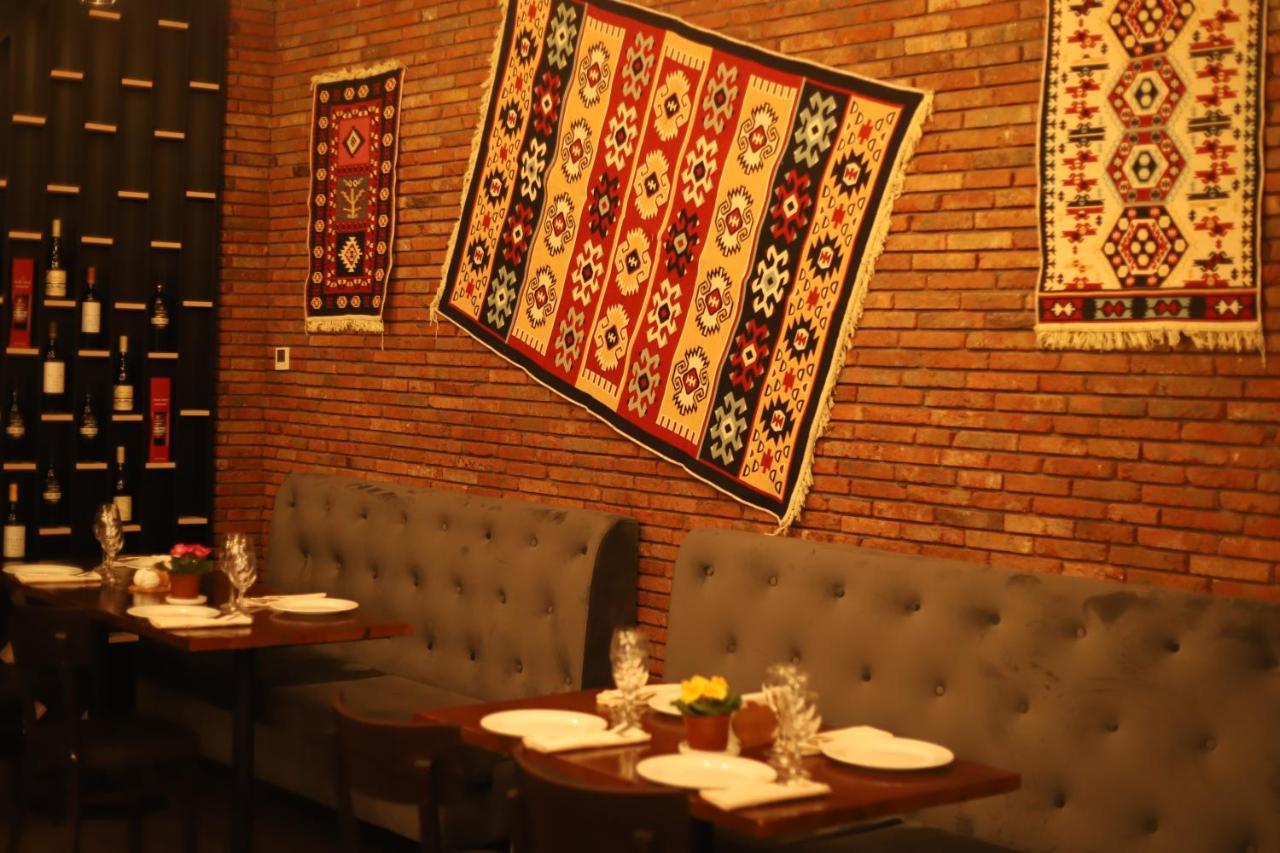 Bricks Hotel Tbiliszi Kültér fotó