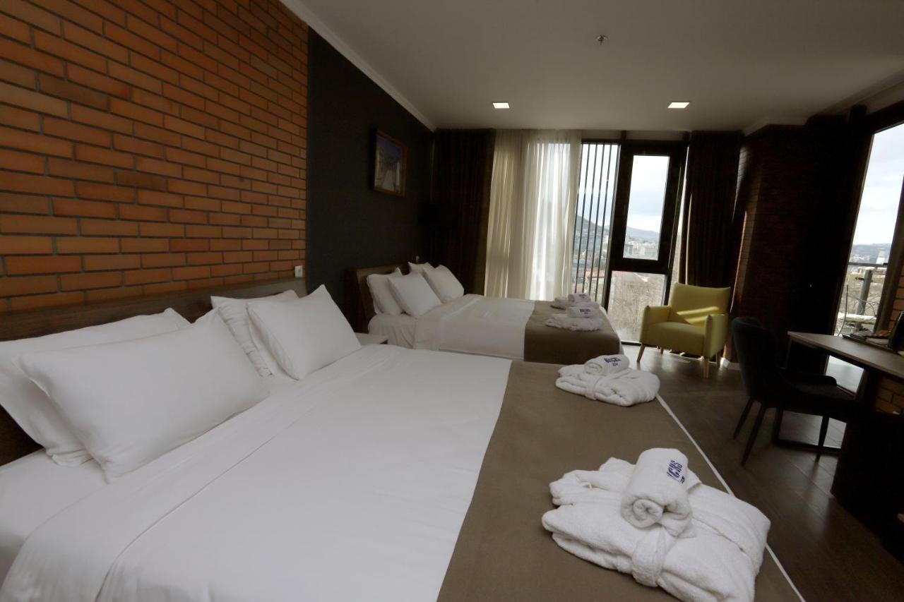 Bricks Hotel Tbiliszi Kültér fotó