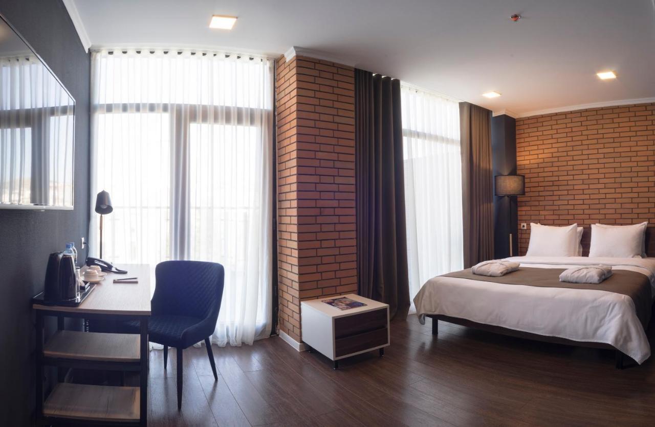 Bricks Hotel Tbiliszi Kültér fotó