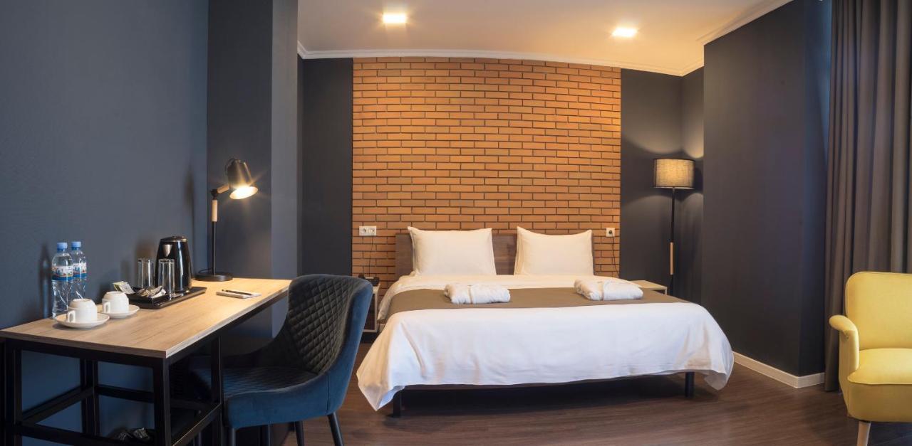 Bricks Hotel Tbiliszi Kültér fotó
